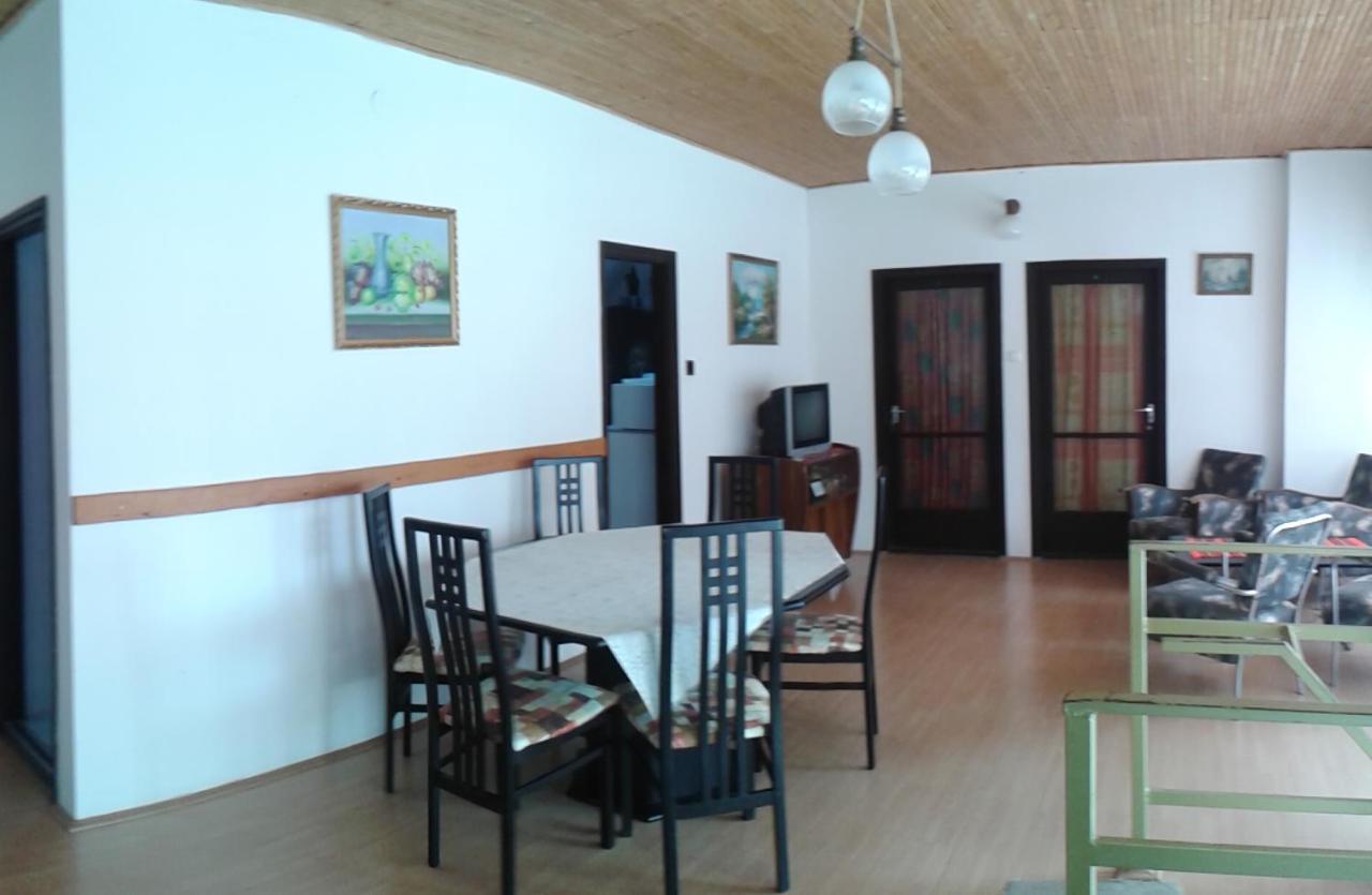 Hutter Vendeghaz Hotel Szántód Екстериор снимка