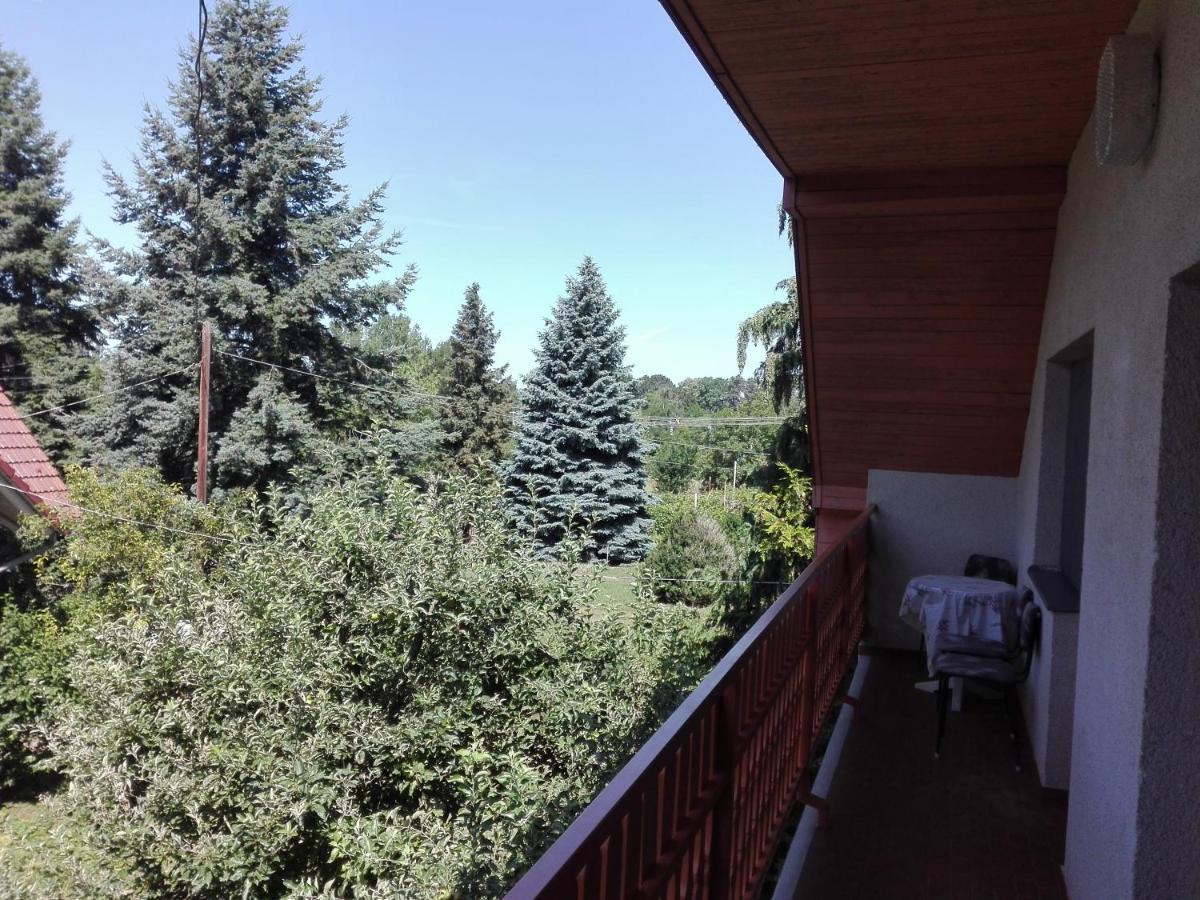 Hutter Vendeghaz Hotel Szántód Екстериор снимка
