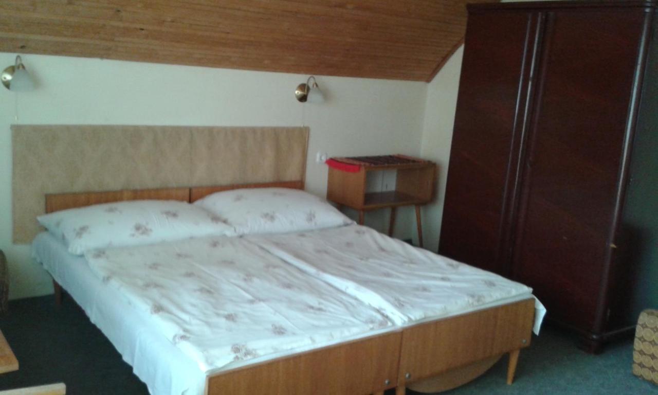 Hutter Vendeghaz Hotel Szántód Екстериор снимка