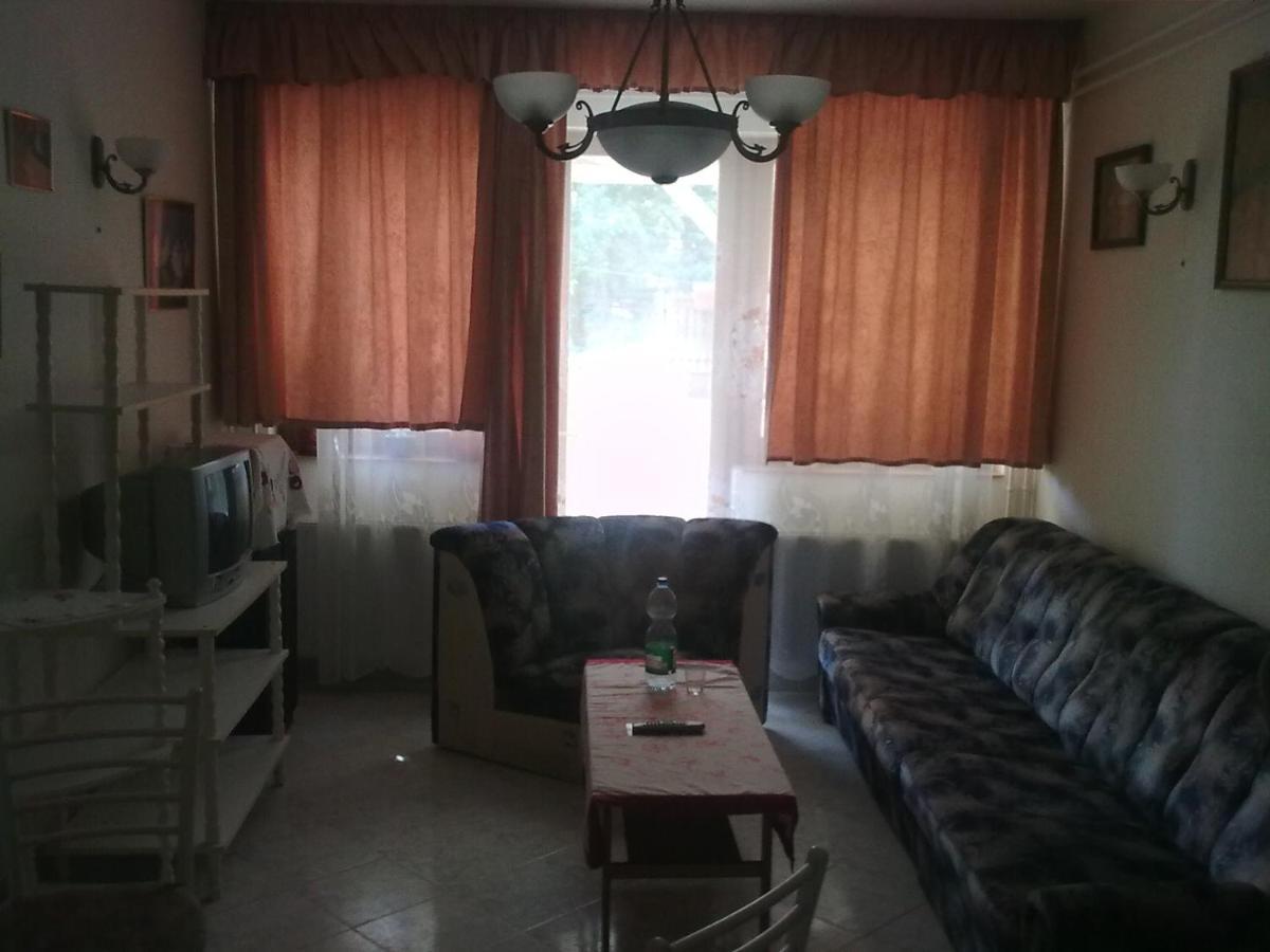 Hutter Vendeghaz Hotel Szántód Екстериор снимка